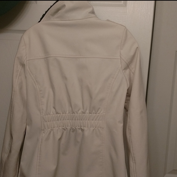 Jessica Simpson off-white coat - Picture 5 of 5